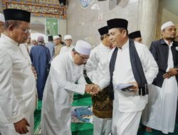 Jadi Khatib Salat Id, Gubernur Kepri Ansar Ahmad Tekankan Ibadah Kurban Sebagai Wujud Rasa Syukur