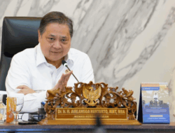 Airlangga Hartarto Waspadai Lonjakan Harga Minyak Buntut Perang Iran-Israel