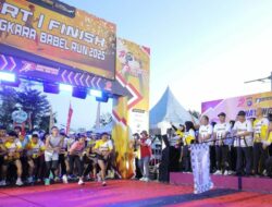 HUT Ke-79 Bhayangkara, Gubernur Babel Hidayat Arsani Lepas Ribuan Peserta Bhayangkara Babel Run 2025
