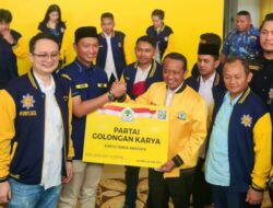 HUT Ke-47 AMPI, Bahlil Lahadalia Sambut Ratusan Aktivis Cipayung & BEM SI Gabung Partai Golkar