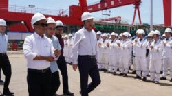 Menteri ESDM Bahlil Lahadalia Targetkan Fasilitas FLNG Papua Barat Beroperasi 2027