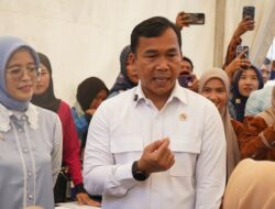 Gadget Jadi “Keluarga Baru”, Mendukbangga Wihaji Ingatkan Dampaknya pada Anak & Pola Asuh