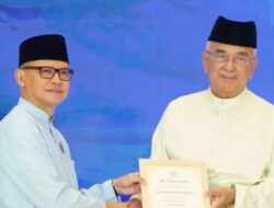 Menteri P2MI Mukhtarudin Terima Gelar Kehormatan Tun Perak dari DMDI Malaysia