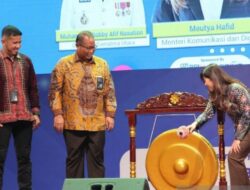 Menkomdigi Meutya Hafid Ajak Ibu-ibu UMKM Go Digital: Jauhi Pinjol, Fokus Kembangkan Usaha!