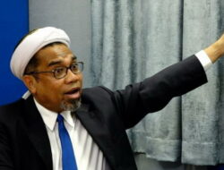 Pengakuan Dari Siberia: Ali Mochtar Ngabalin Dilantik Sebagai Visiting Professor Hubungan Internasional