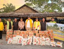 3 Anggota Fraksi Partai Golkar DPRD Madina Serahkan Bantuan Ratusan Korban Bencana di Sejumlah Titik