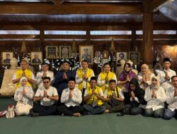 FOSTA FPG DPR RI Ziarah ke Makam Soeharto, Teladani Kebijakan Orde Baru Yang Berpihak Pada Petani