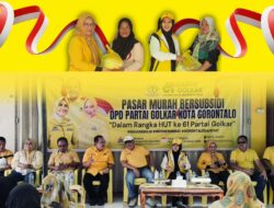 Idah Syahidah dan Rusli Habibie Hadiri Pasar Murah Perdana Partai Golkar Kota Gorontalo