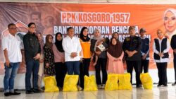 Sari Yuliati Tinjau Lokasi Longsor di Cisarua, Serahkan Bantuan untuk Warga Terdampak