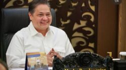 Airlangga Hartarto Pastikan THR Dibayar 100%, Gaji ke-13 Menyusul Juni 2026