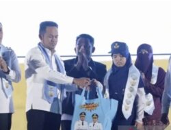 Gubernur Kaltim Rudy Mas’ud Salurkan Rp220 Miliar Program Gratispol untuk Puluhan Ribu Mahasiswa