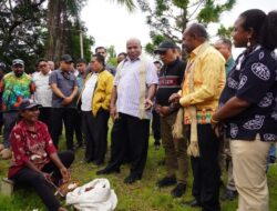 Gubernur Papua Mathius Fakhiri Apresiasi Koperasi Kopra Sarmi, Pengiriman ke Surabaya Tembus 60 Ton