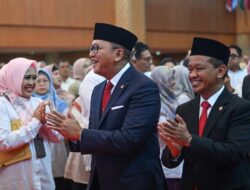 Rosan Roeslani Puja-puji Bahlil Lahadalia di Peluncuran 10 Bukunya: Cerdas, Pantang Menyerah, Berpikir Jauh ke Depan!