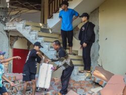 Gubernur NTT Melki Laka Lena Tetapkan Status Tanggap Darurat Gempa M 7 Selama 14 Hari